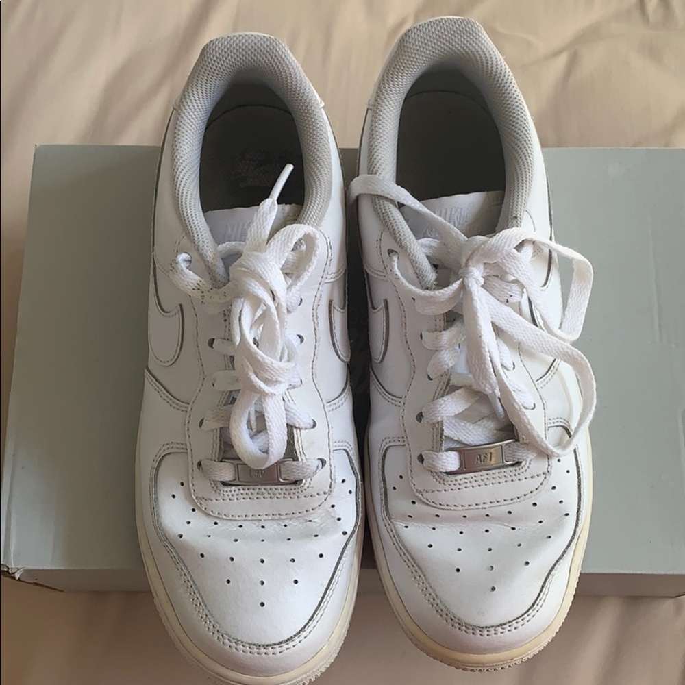 White Nike Low Air Force 1s